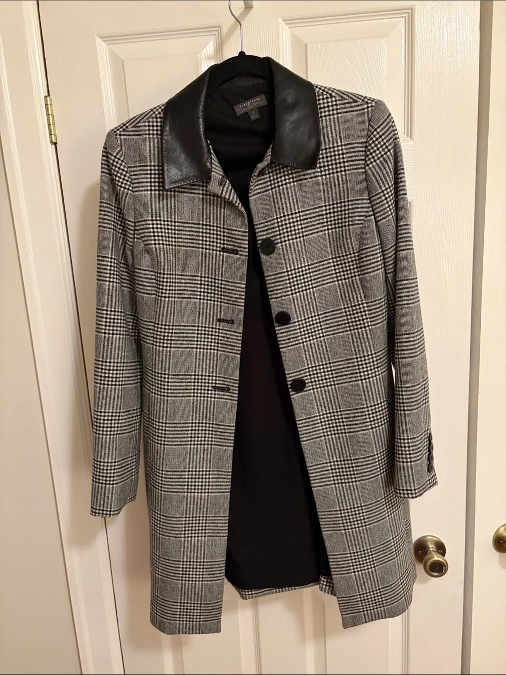 Classiques Entier Black & White Plaid Wool Blend Trench Jacket – Size 6